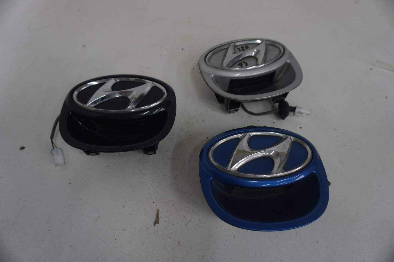 HYUNDAI I30 KLAMKA TYLNA 87370-2R000 87370-2L000