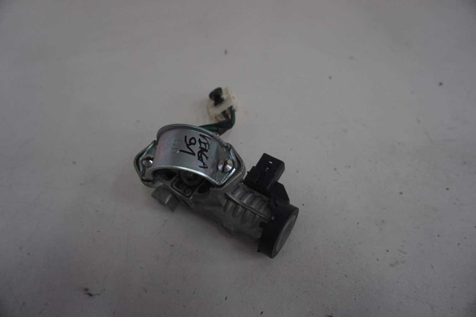 KIA VENGA STACYJKA 81920-1P000