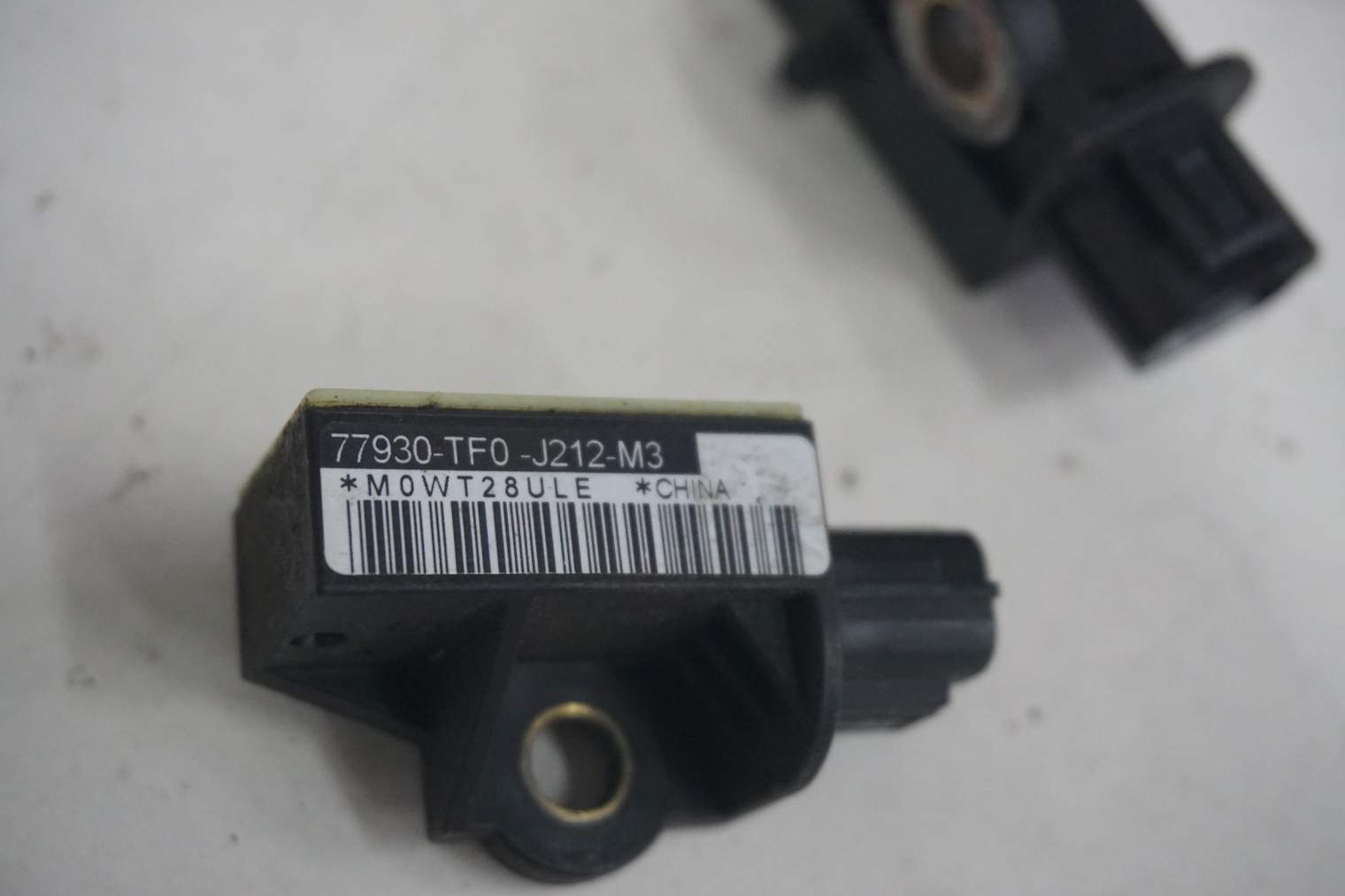 HONDA JAZZ III CZUJNIK UDERZENIOWY 77930-TF0-J212-M3 - obrazek 2