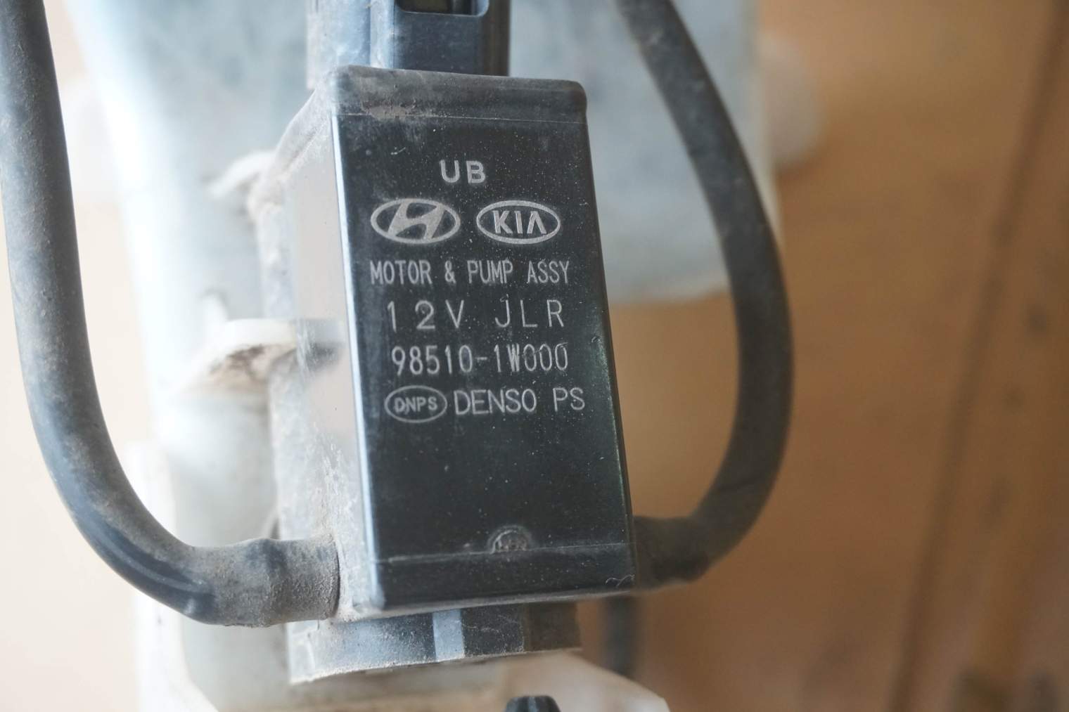 KIA RIO III ZBIORNIK SPRYSKIWACZY 986101W510 - obrazek 3