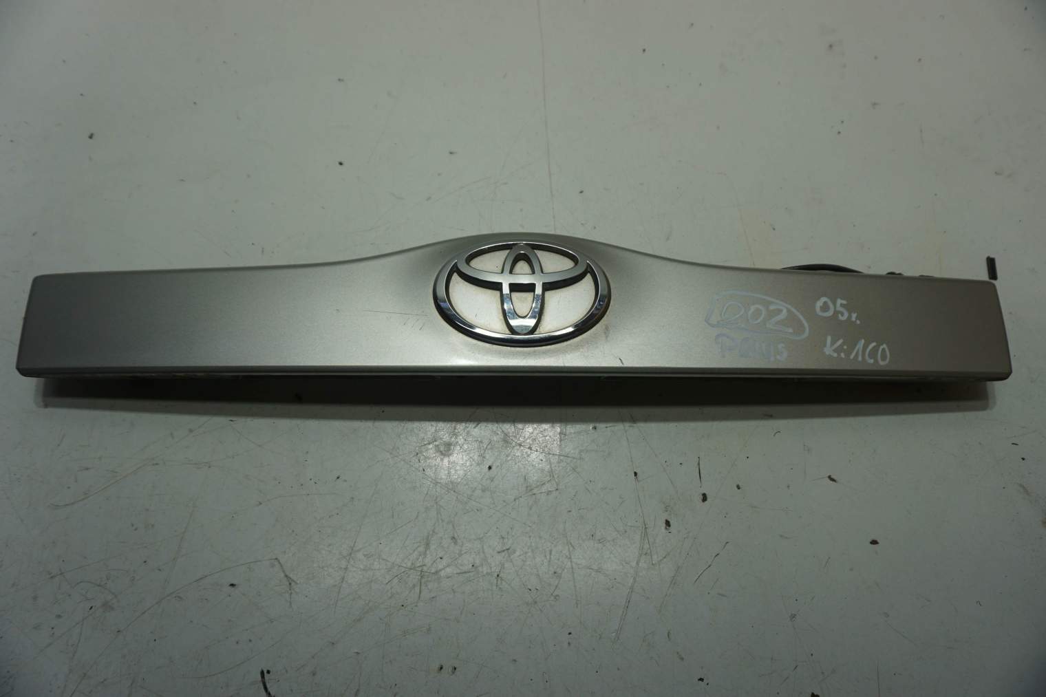 TOYOTA PRIUS II XW20 03-09 1C0 BLENDA LISTWA 76801-47030