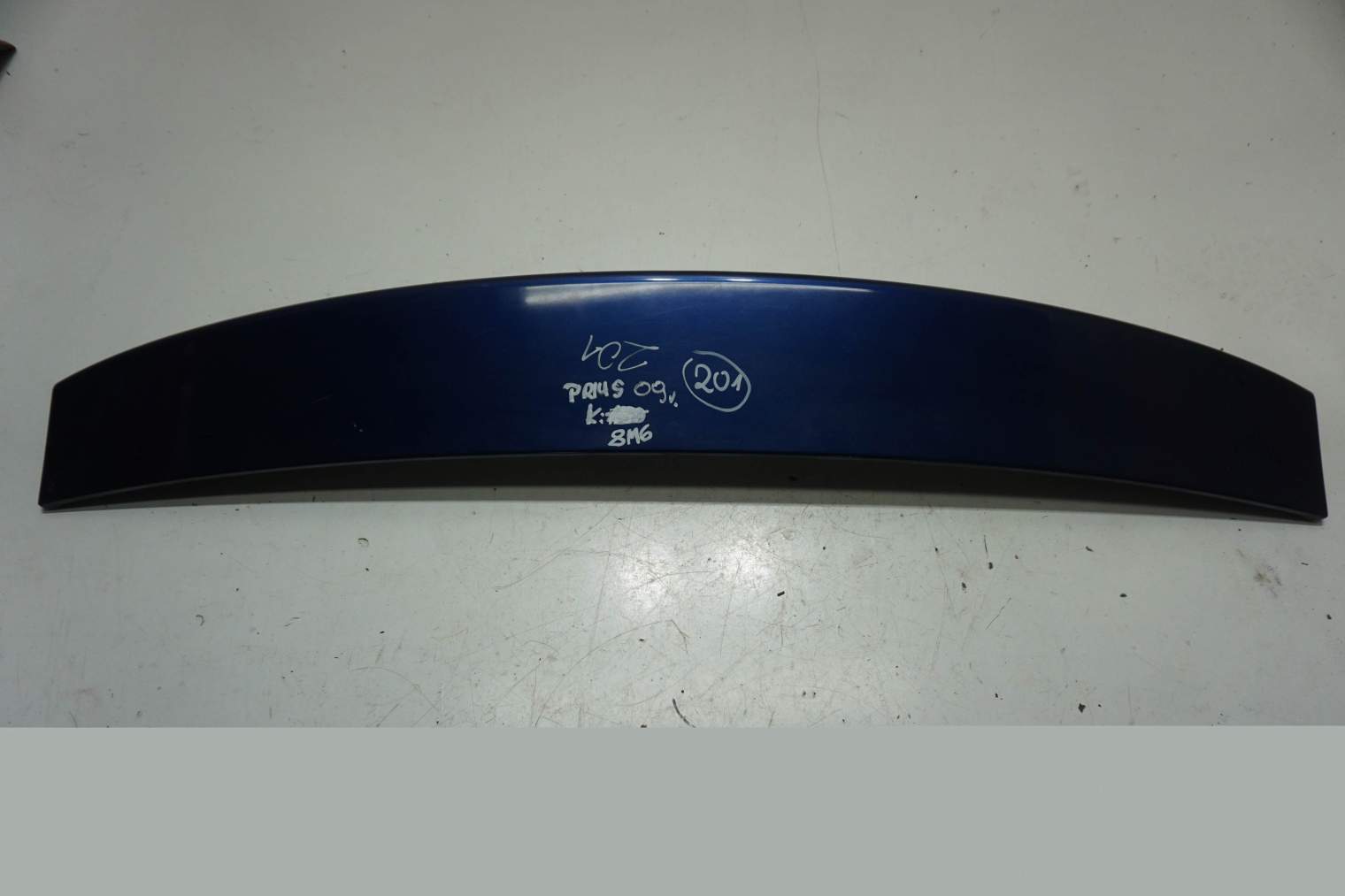 TOYOTA PRIUS II XW20 03-09 8M6 LOTKA SPOILER 76085-47021