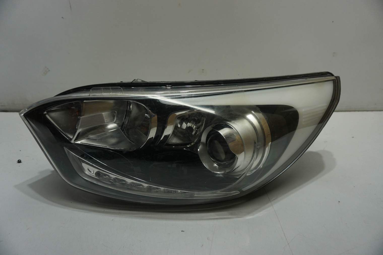KIA RIO III LAMPA PRZEDNIA LEWA 92101-1WXXX KLOSZ