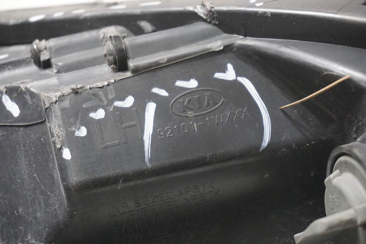 KIA RIO III LAMPA PRZEDNIA LEWA 92101-1WXXX KLOSZ - obrazek 8