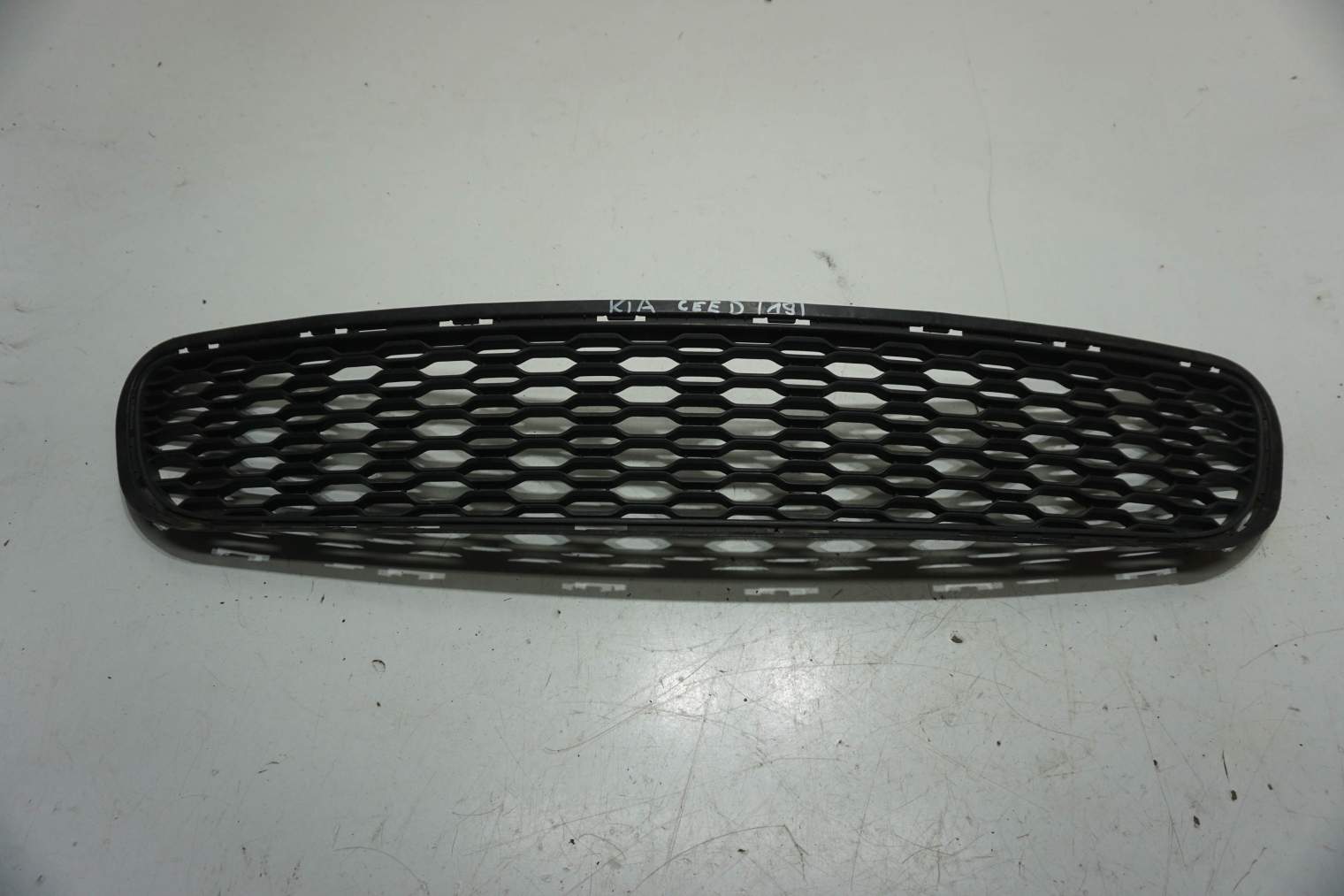 KIA CEED II JD GRILL ATRAPA KRATKA 86560-a2900