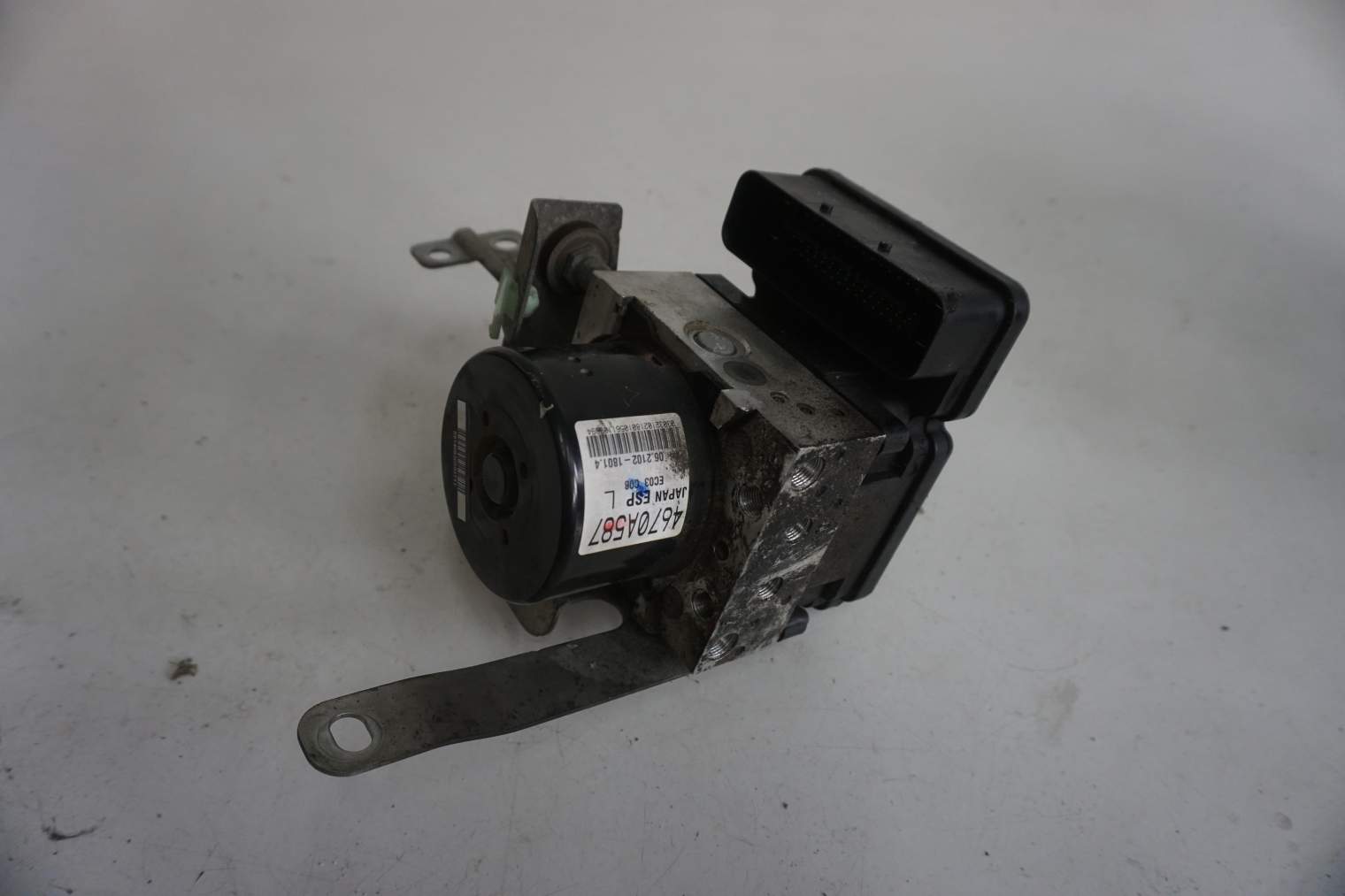 Mitsubishi ASX POMPA HAMULCOWA ABS 4670A587