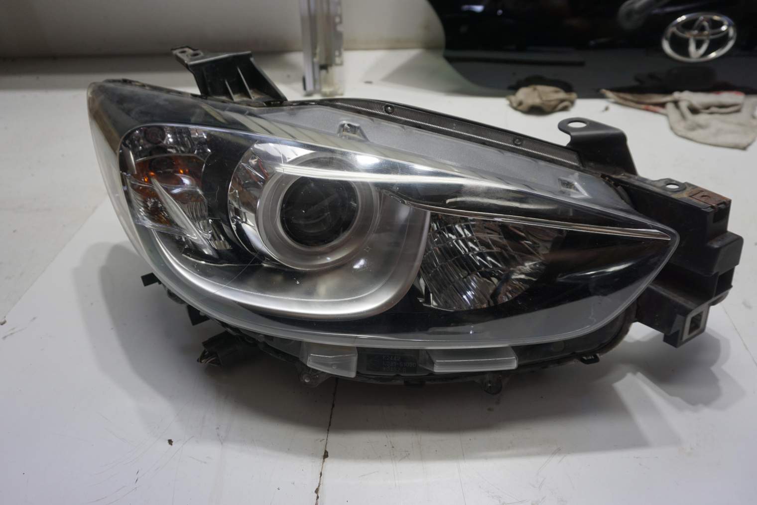 MAZDA CX-5 LAMPA PRZEDNIA PRAWA KD77 51 030D