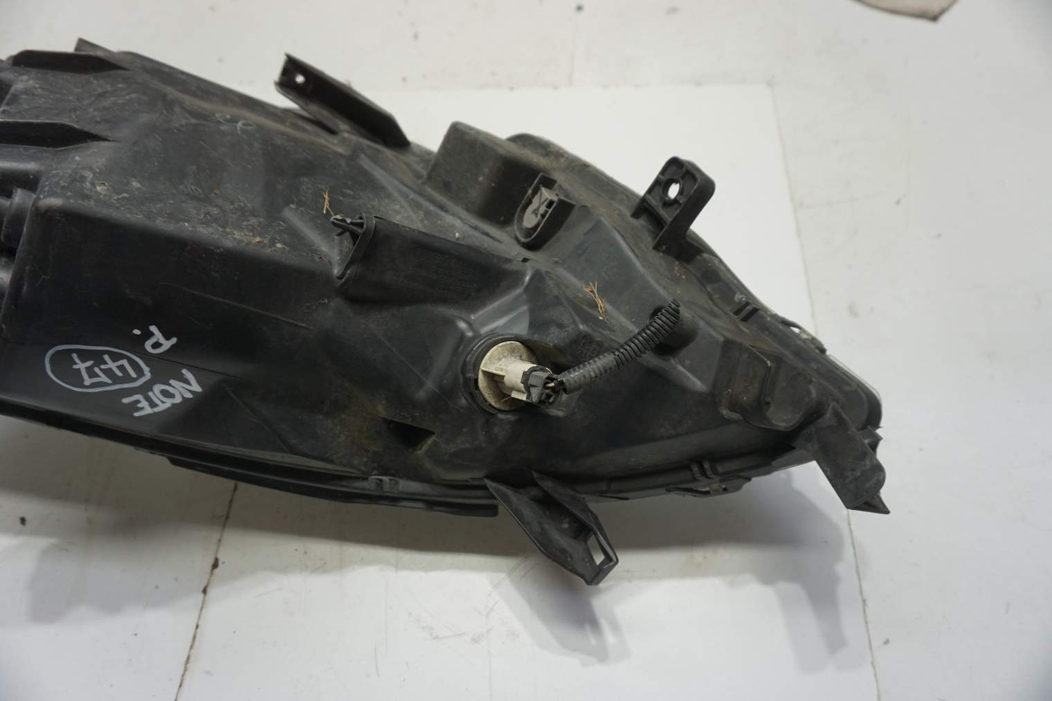 NISSAN NOTE I E11 LIFT LAMPA PRZEDNIA PRAWA 26010BH10B - obrazek 8