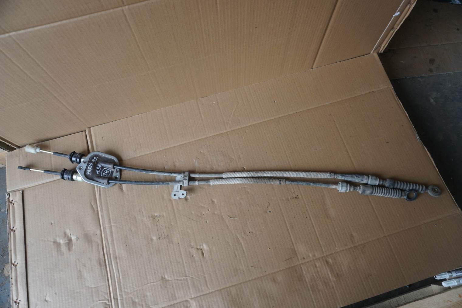 TOYOTA YARIS 99-04R LINKI ZMIANY BIEGÓW 1.3 BENZYNA