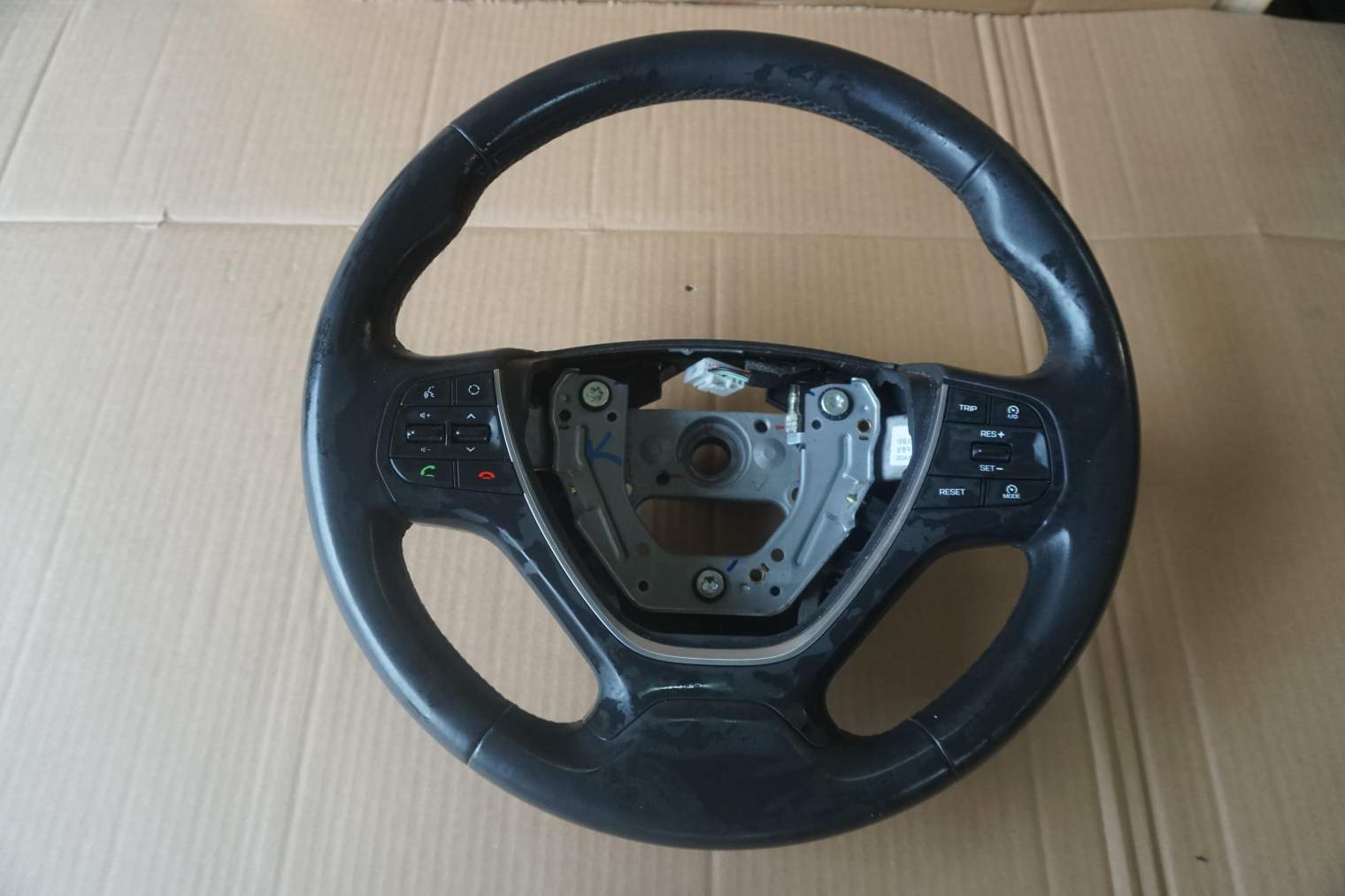 HYUNDAI i20 II 2014-2020R KIEROWNICA 56100-C8140 - obrazek 2