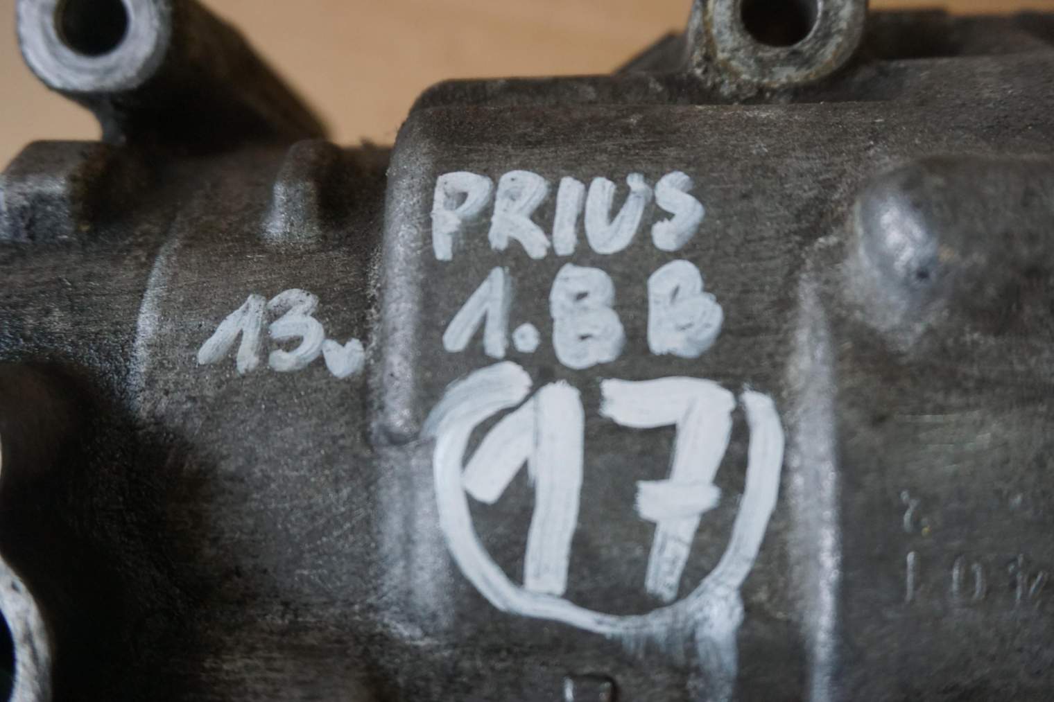 TOYOTA PRIUS III KOMPRESOR KLIMATYZACJI 042200-0410 - obrazek 3