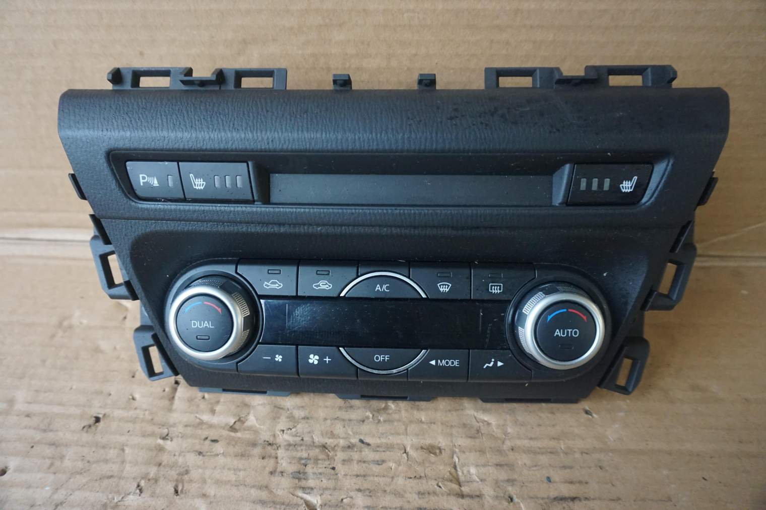 MAZDA 3 III PANEL KLIMATYZACJI B45D61190E