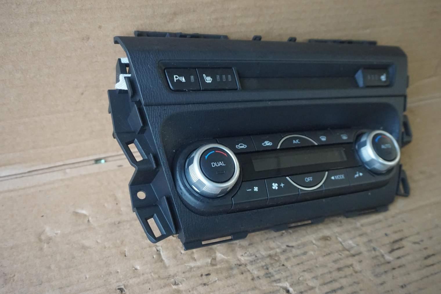 MAZDA 3 III PANEL KLIMATYZACJI B45D61190E - obrazek 3