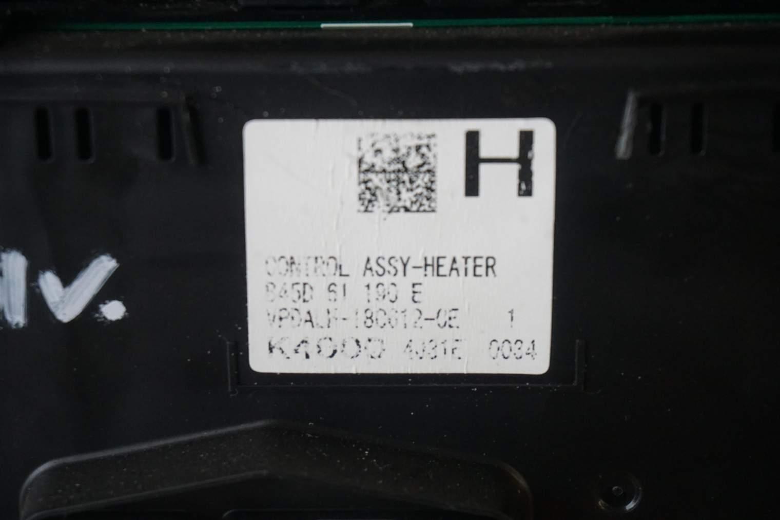 MAZDA 3 III PANEL KLIMATYZACJI B45D61190E - obrazek 8